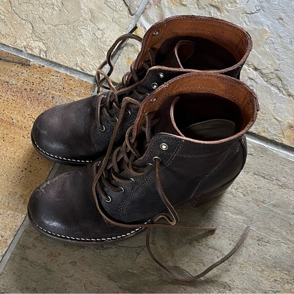 🍃💕FRYE Sabrina Waxed Suede All Leather Lace Up Bootie US 9.5 - Picture 11 of 16